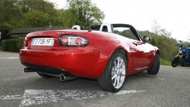 Moto et Miata : un esprit proche !