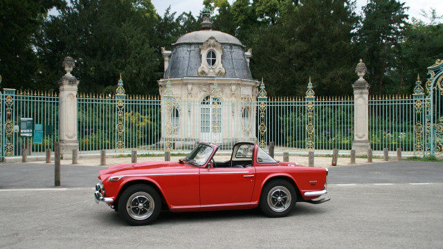 Triumph TR5 Surreytop